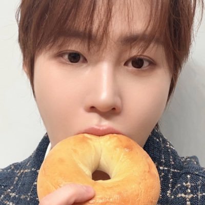 pooddonge's profile picture. 오직 영원할 우리만 빛나