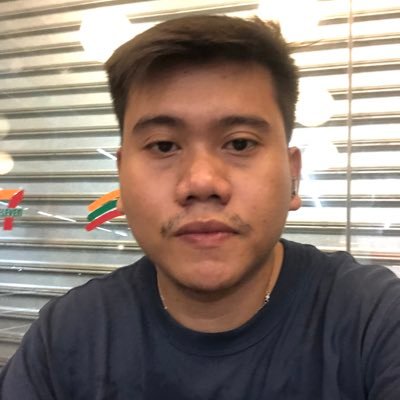 eltoncastanoe's profile picture. 😬