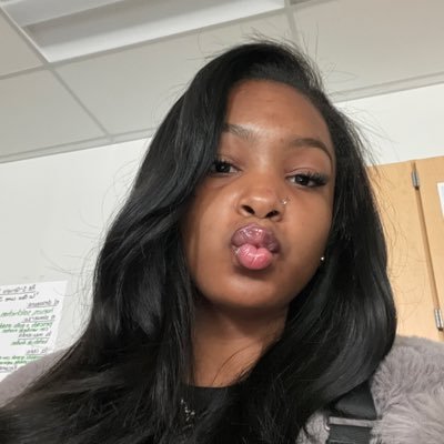 amiyakimora's profile picture. for the girlss  @amiyakimoraa on ig