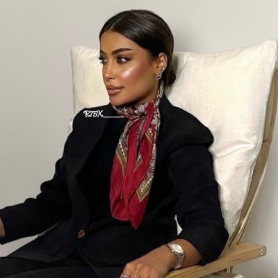 R75X___'s profile picture. Library teacher📚