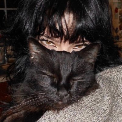 solaPnL's profile picture. Touch grass