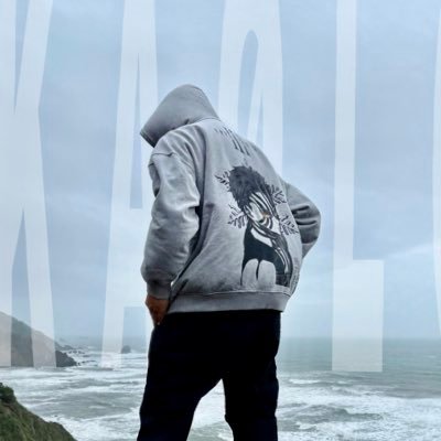 RED7OO's profile picture. 𝚛𝚊𝚗𝚍𝚘𝚖_𝚋𝚁𝚘𝚆𝙽_𝙰𝙻𝚒𝙴𝙽 🎩👽🛸🌊🦈🪸🪼🇲🇽🇺🇸🧸👸🏻🧟‍♂️💅🏽 _ ΛØØ