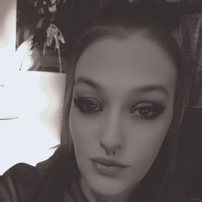 AmbiAgony666's profile picture. 32~all natural goth girl. I do Fnsly | Exclusive photos and videos