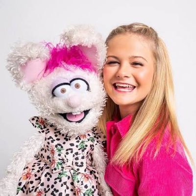 LynneDarci26454's profile picture. Ventriloquist and singer/songwriter☺️ ❤️season 12 winner 🏆 of American Got Talent! 🤟🏻stream my new single “Takes a Melody”  1 Corinthians 16:14!!!🎊🤲