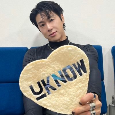 yc_m261875's profile picture. Bigeast8年生😘夜警日誌でユノに堕ち、一瞬にしてユノのダンス、歌、ルックス、人柄のトリコになったユノペンです❤🍓
ユノが大切に想っているチャンミンと東方神起は、私にとっても大切な存在です💙🍑
トンペンさん達と仲良く楽しく応援していきたいです🐨
短髪ユンホを愛でる会🫶会員No.2❤️‍🔥✨