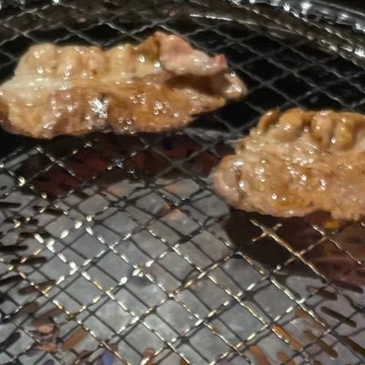 HNhFfu2D8s40762's profile picture. 下半身描けなので勘弁してください 落書き多　男描けん