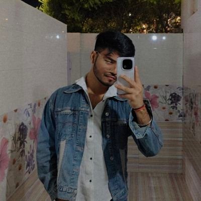 simpleman2003's profile picture. 👨‍💻 Developer • 🎮 Gamer • 💭 Overthinker • 🕉️ Religious