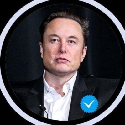 elaraia's profile picture. 