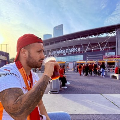 SArkeolog's profile picture. En iyi intikam başarıdır.