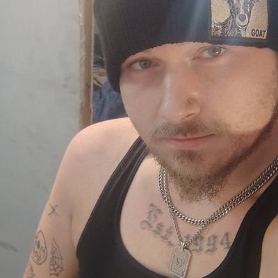 BiGuy1994's profile picture. I'm Chris. 
Born in 1️⃣9️⃣9️⃣4️⃣
I'm a Cancer. ♋ 
I'm a father. 
I live in 🇺🇲
I'm pansexual. 🏳️‍🌈 
I'm versatile. ↕️ 
DM's are open. 💌