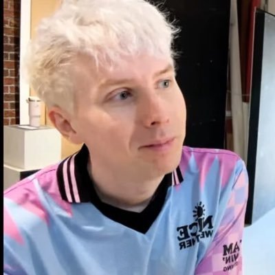 folieayaoi's profile picture. but my taste in music is your face! @almasqemelas
 ⋆˚⟡˖