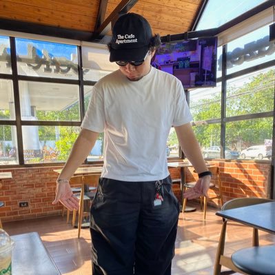 tiktilaokie's profile picture. talks a lot @narandyan