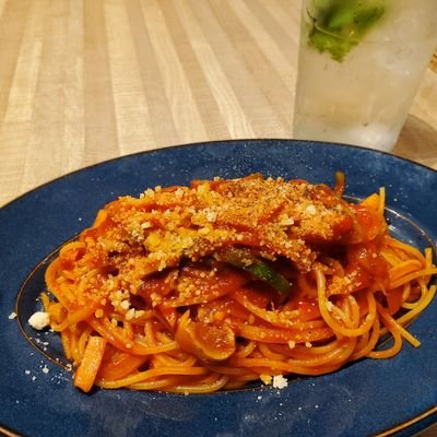 ukiwataisaku's profile picture. 29歳。お笑いライブ、芸人さんのラジオ、お笑いバラエティ番組などが好きです。平日は横浜で働いてから お笑いライブ観に行ったりしています。リスクマネジメント