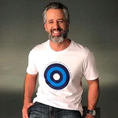 Carl85577987022's profile picture. Manchmal muss man einfach verstehen, dass manche Menschen zwar in dein Herz gehören, aber nicht in dein Leben🧬