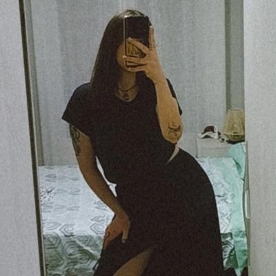 SrtaRisotadas's profile picture. Manchega. Maestra Mocatriz. Teacher. Aprendiz de muchas cosas, como la LSE. Aficiones varias 💄💅💪🎶📖🍿🕺🏻🎉🧳