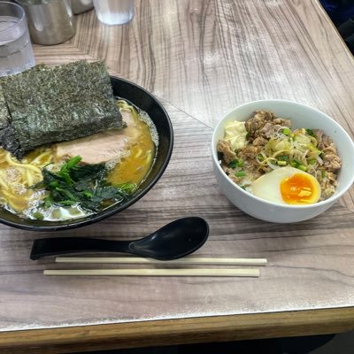 0207Wangan's profile picture. ボウリング好き！ 上尾ラウンドワンで投げてます！一緒に投げられる人いたらdmしてください！ もえち