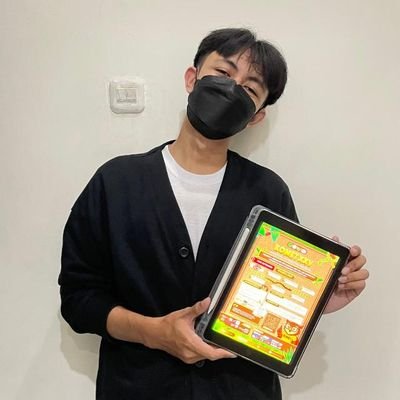 kofmimwawu's profile picture. GAK TAU

he/him 