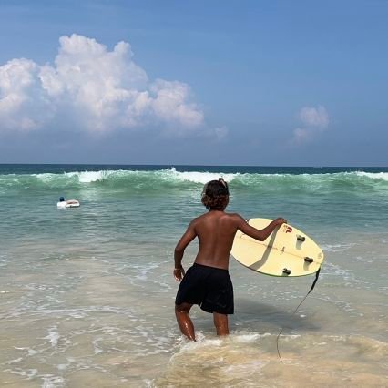 nomyself's profile picture. 