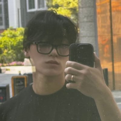 no1likehaz's profile picture. all about mctz, marzini, snsng, xnghan & lewis 🧟