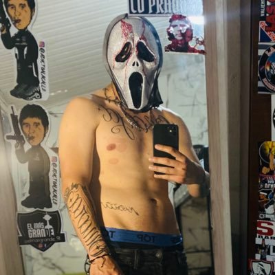 LaflareTxlon's profile picture. 😈chileno🇨🇱~21 Años~1,83🇨🇱😈Venta de contenido🔥(ACOMPAÑADO,SOLO,TRÍOS,ETC)🔞puede ver más en el Link 👉🏻https://t.co/F5xaZVG9fH