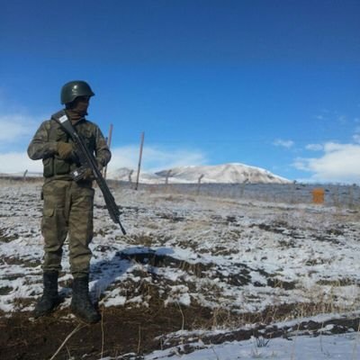 HakanHusi's profile picture. Tankınızı topunuzu soyunuzu sopunuzu atacağız yurdumuzdan. 🇮🇷🇾🇪