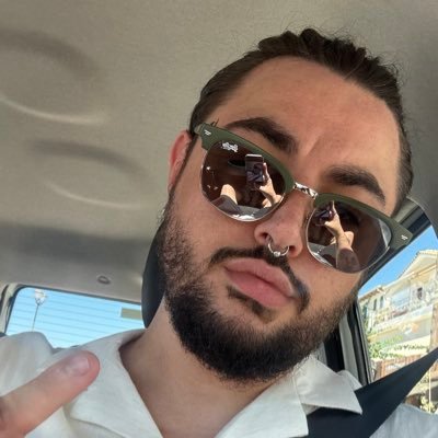 Aurheon's profile picture. 30 y/o Scottish/Greek Cypriot. Londoner. NSFW 18+ Gamer. Nerd. Taken. Revolut: @Aurheon