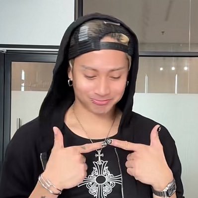 athendump's profile picture. SB19 🌭🍢🍓🐥🌽 | @felipsuperior