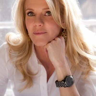 Karen Phillips's Instagram, Twitter & Facebook on IDCrawl