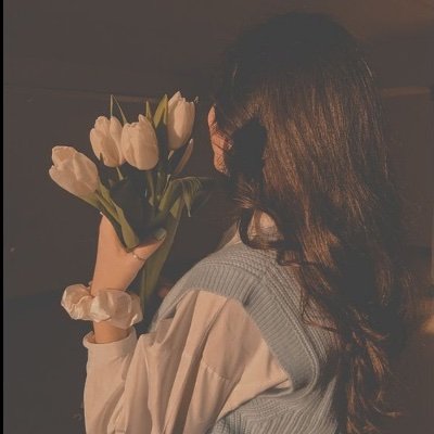 Alizayyyh9's profile picture. Economist 🇬🇧