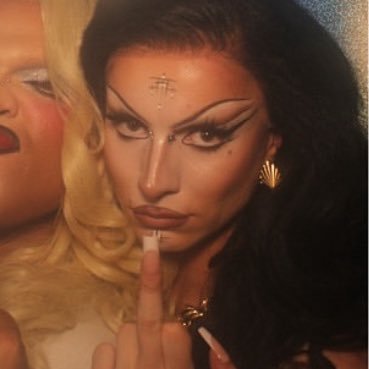 heretodevour's profile picture. 