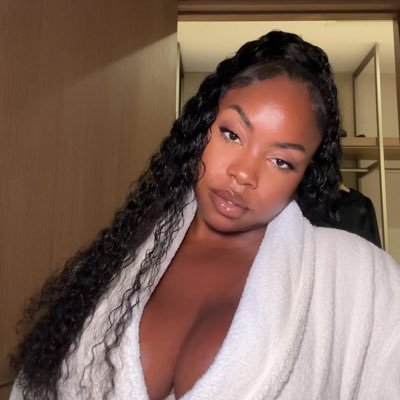 Nyeshaaa_'s profile picture. One thing about me, I’m gonna enjoy this little life of mine 🫶🏾 | Part time MCU Stan and Cosplayer