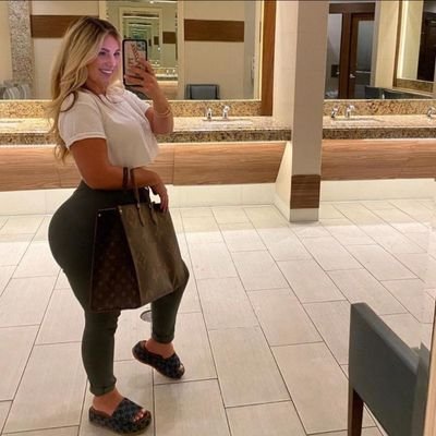 lynncornell65's profile picture. 