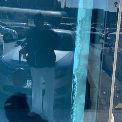 33waQl's profile picture. 444🐆.