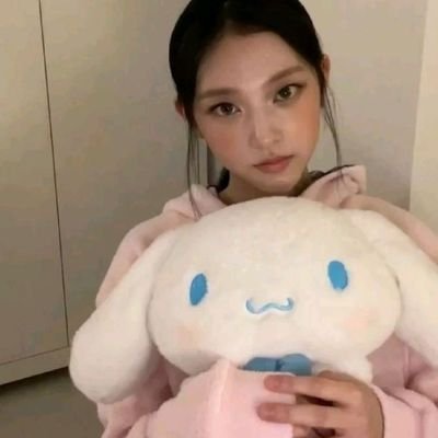 gelocista's profile picture. ❣︎ Txtzy / That's what we all looking for? / Sarcasm is my native language ❣︎