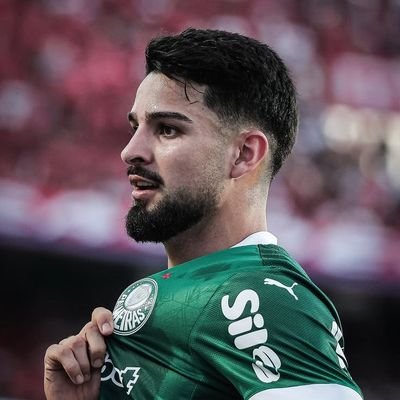 CamiihSousa2025's profile picture. Semeando pensamentos, colhendo conexões. ✨🌟 @Palmeiras 💚🐷 MBLista da #Missão 🖤💛🤍 Opiniões e corneteira são necessárias não deve ser levado à sério.
