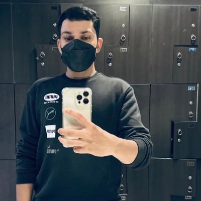 ZIDDILADKA888's profile picture. JAI SHREE RAM 🚩🙏🏻 आप होंगे सेलिब्रिटी अपने घर में यहां जो फॉलो बैक करता है बस उसको ही फॉलो किया जाता है 🙋🏻‍♂️