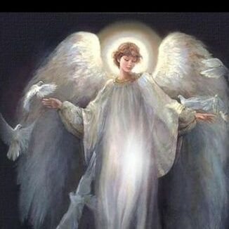 11_Angela_11's profile picture. Editor & Trader