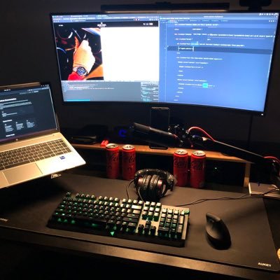 mysofcb's profile picture. Développeur passionné de technologie | Dev Fullstack | En constante évolution.