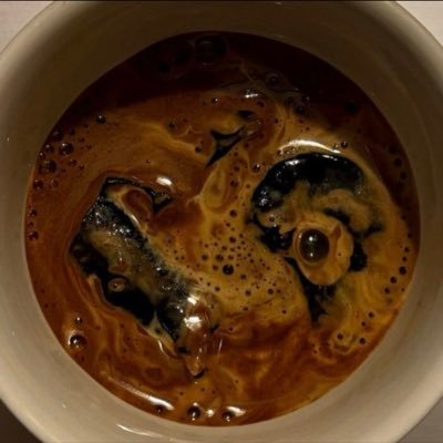 e__i75's profile picture. أهدِني سُبل السـلام