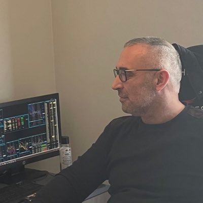 ysncmn's profile picture. Rāstī rustī :• dünya sana kim olduğunu soracak, eğer cevabı bilmiyorsan o söyleyecek.