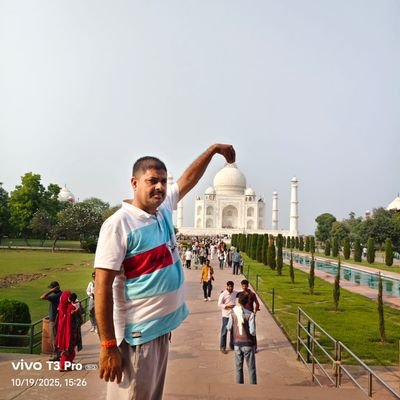 Santosh89447620's profile picture. 