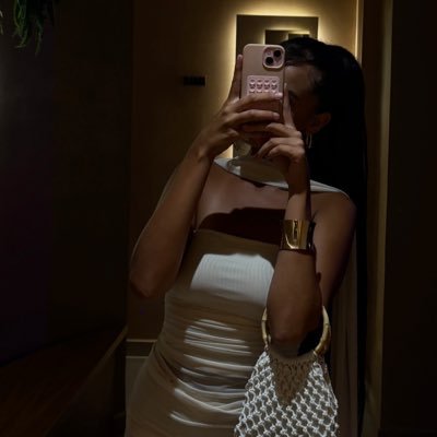 ArabianBratz's profile picture. 