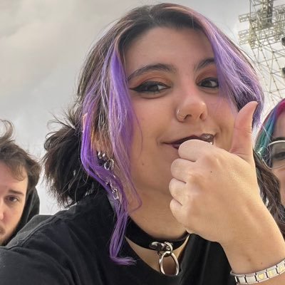 LilaHime's profile picture. Caótica neutra  •  Apresentadora, marketeira, trevosa tagarela que ama reclamar.