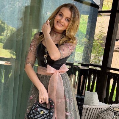 Fedonghae's profile picture. First-time tweeter, Trump supporter, passionate about finance. Experienced in strategic investments and market analysis. Enjoys exploring new opportunities