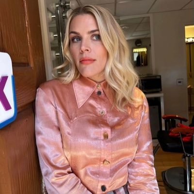 Hulya6932686803's profile picture. 🍀🍀 Başkalarını yüceltmek için yaşıyorum##Ben İstanbul'a aitim.