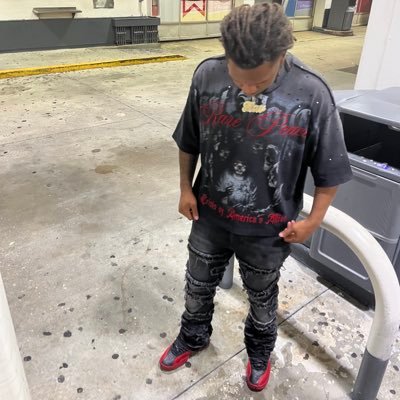 Nobody_Favorite's profile picture. rip 24