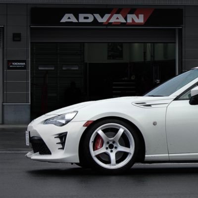 h_tkad's profile picture. 社会人1年目です。 86（zn6）ハイパフォーマンスパッケージ・ XR4・ 2台(リム・ディスク(JapanCupModel) XR1 Kuma 所有 B’z・GLAY が好きです！https://t.co/wjfMdIOYkX