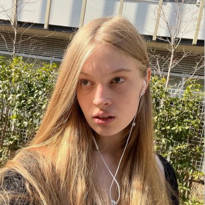 vivian_x2_'s profile picture. Daughter of Elon Musk❤️, Thanks very much for my dad 🙏, love y'all🚀