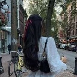 Eevlutau627257's profile picture. 