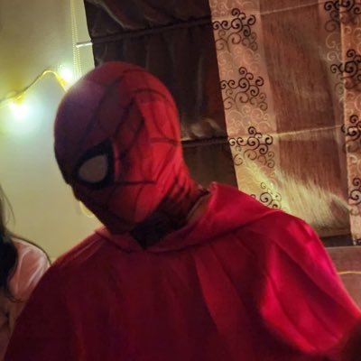 RedbullAnakin's profile picture. don’t take my tweets seriously